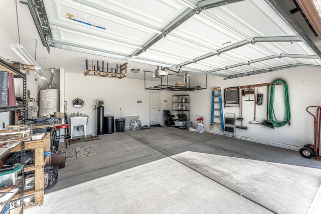 2536 W Dome Rock Drive, Green Valley, AZ 85622