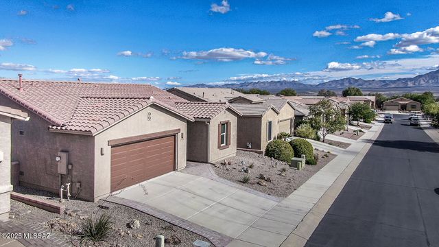 2536 W Dome Rock Drive, Green Valley, AZ 85622