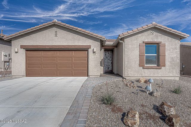 2536 W Dome Rock Drive, Green Valley, AZ 85622