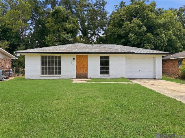 1132 Oregon Ave, Port Allen, LA 70767