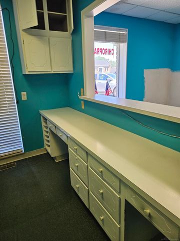 22790 Kelly suite A&B Road, Eastpointe, MI 48021