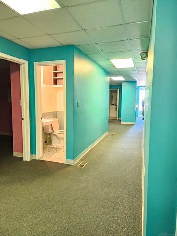 22790 Kelly suite A&B Road, Eastpointe, MI 48021