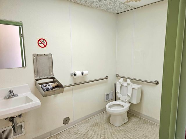 22790 Kelly suite A&B Road, Eastpointe, MI 48021