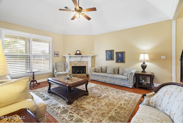 2830 S Manning Circle, Nesbit, MS 38651