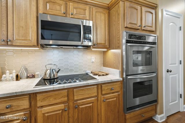 2830 S Manning Circle, Nesbit, MS 38651