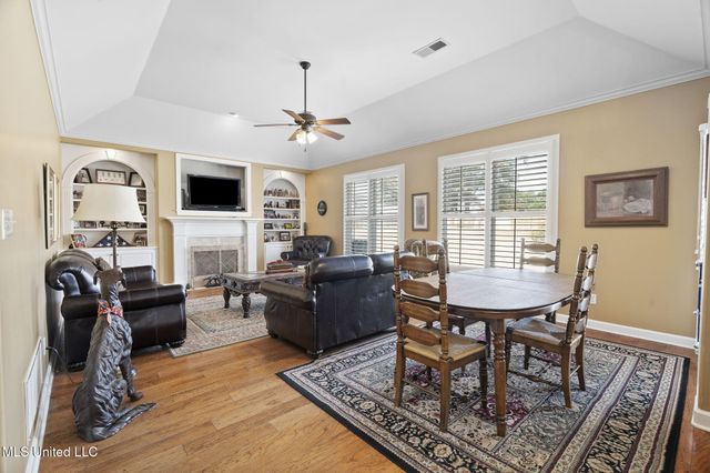 2830 S Manning Circle, Nesbit, MS 38651