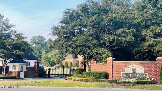 2830 S Manning Circle, Nesbit, MS 38651