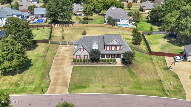 2830 S Manning Circle, Nesbit, MS 38651