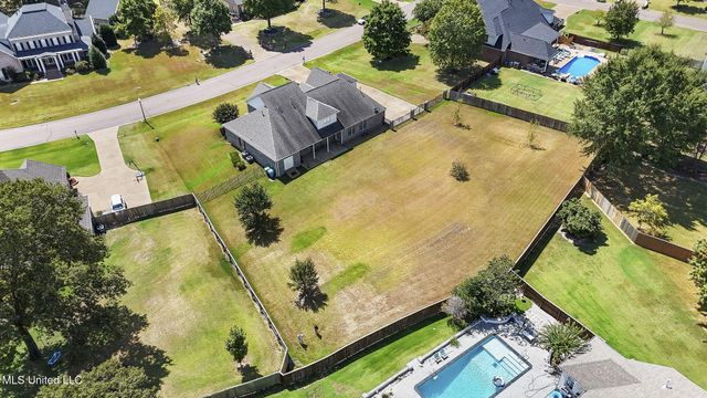 2830 S Manning Circle, Nesbit, MS 38651