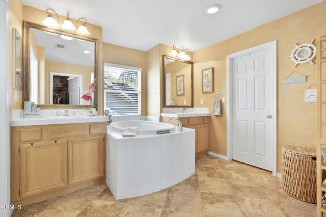 28434 Agajanian Drive, Santa Clarita, CA 91390