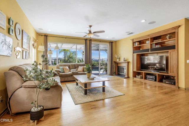 28434 Agajanian Drive, Santa Clarita, CA 91390