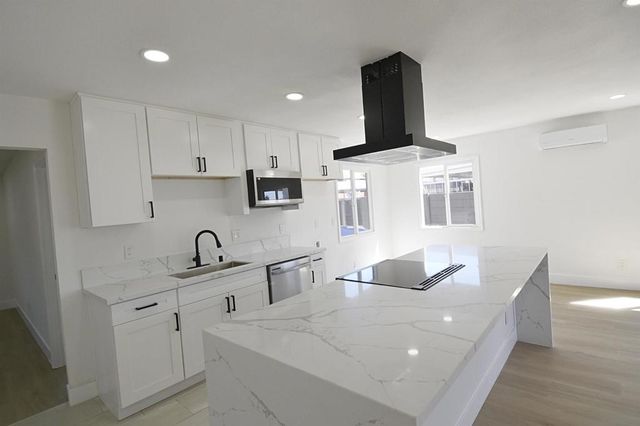 4772 MOUNT GAYWAS, San Diego, CA 92117