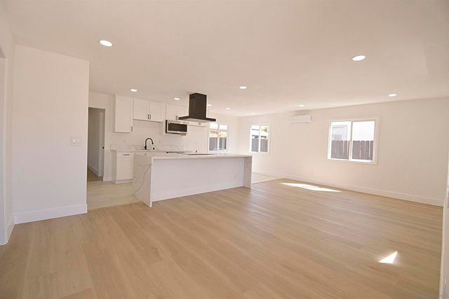 4772 MOUNT GAYWAS, San Diego, CA 92117