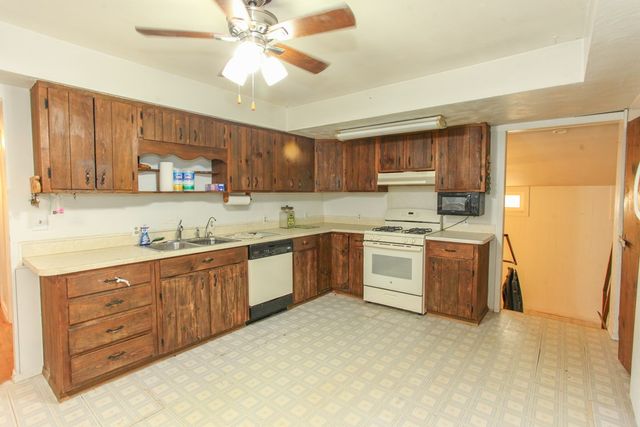 600 Caylor Dr, Big Spring, TX 79720