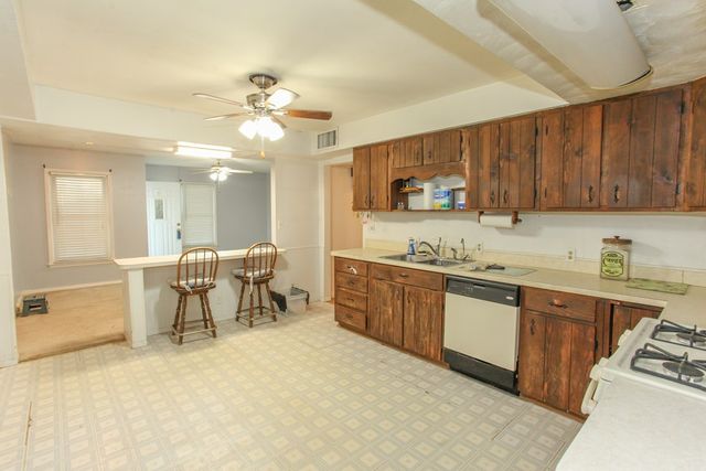 600 Caylor Dr, Big Spring, TX 79720