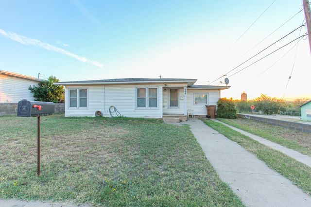 600 Caylor Dr, Big Spring, TX 79720