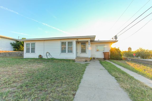 600 Caylor Dr, Big Spring, TX 79720