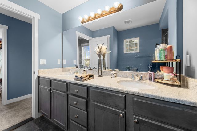 4515 Marie Therese Circle, Hamburg Twp, MI 48169