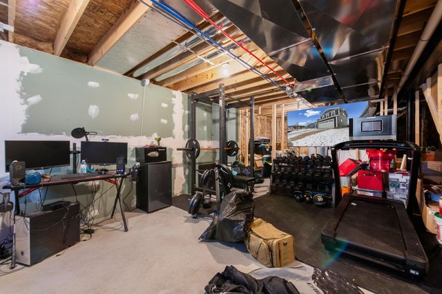 4515 Marie Therese Circle, Hamburg Twp, MI 48169