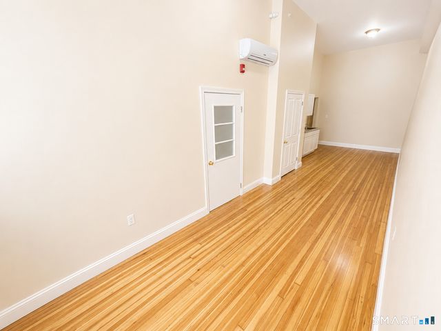 105 Bank Street 1C, Waterbury, CT 06702