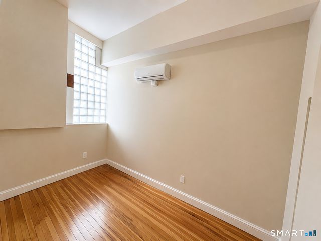 105 Bank Street 1C, Waterbury, CT 06702