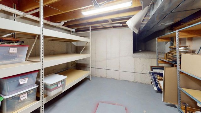 811 Royal Dublin Lane, Dyer, IN 46311