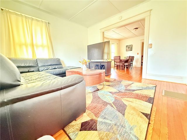 948 Monroe Avenue, Rochester, NY 14607