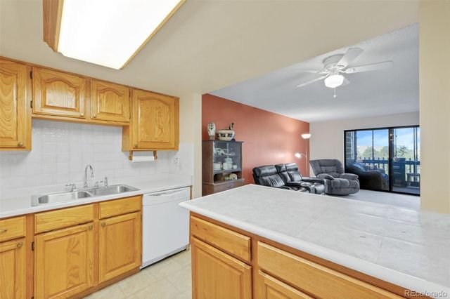 14001 E Marina Drive 607, Aurora, CO 80014