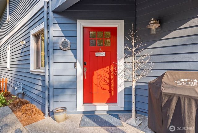 2858 NW 90th Place, Seattle, WA 98117