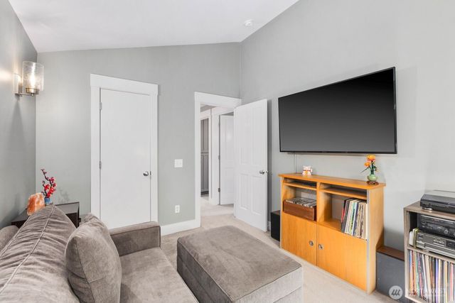 2858 NW 90th Place, Seattle, WA 98117