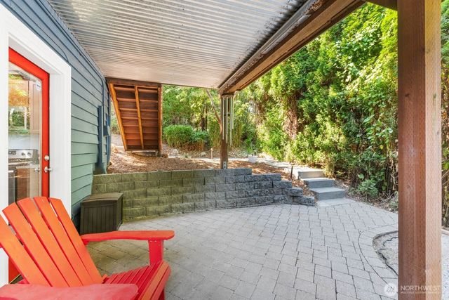 2858 NW 90th Place, Seattle, WA 98117