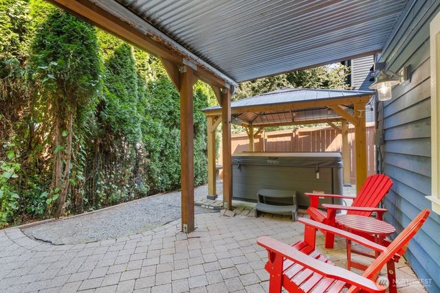 2858 NW 90th Place, Seattle, WA 98117