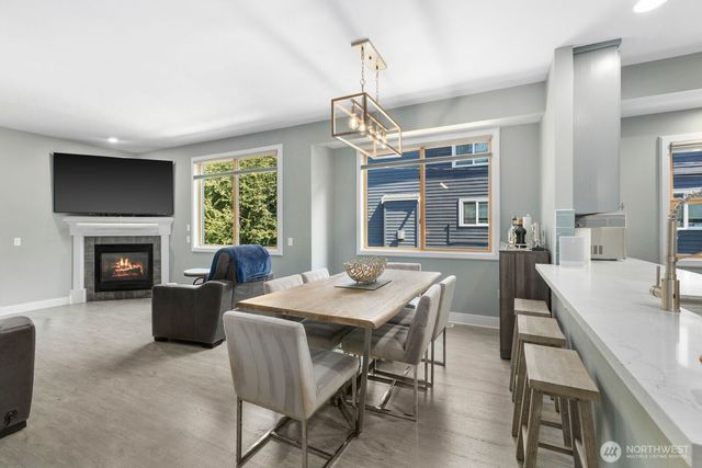 2858 NW 90th Place, Seattle, WA 98117