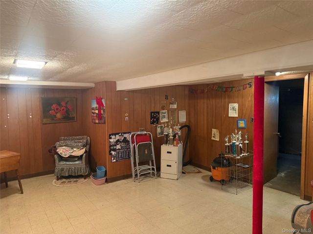 2725 165th Street, Flushing, NY 11358