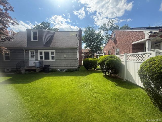 2725 165th Street, Flushing, NY 11358