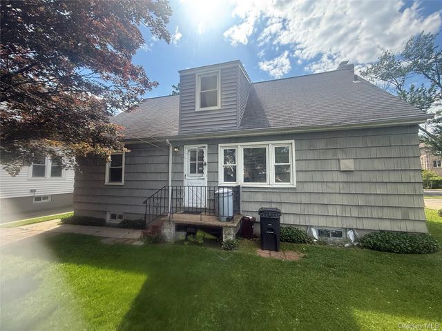 2725 165th Street, Flushing, NY 11358