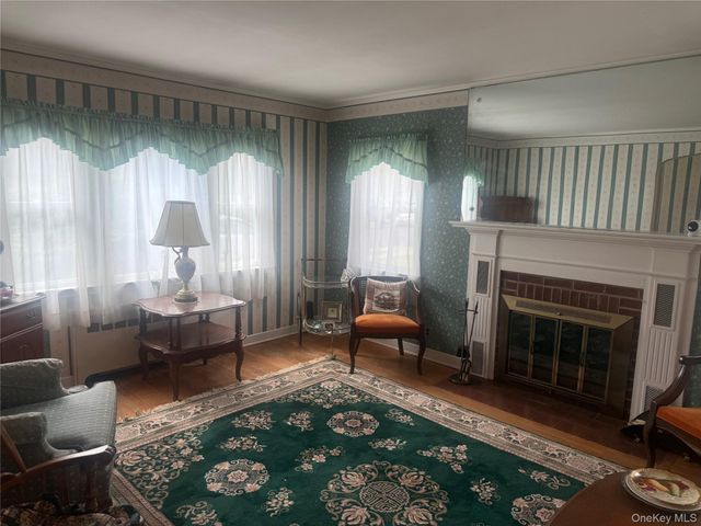 2725 165th Street, Flushing, NY 11358