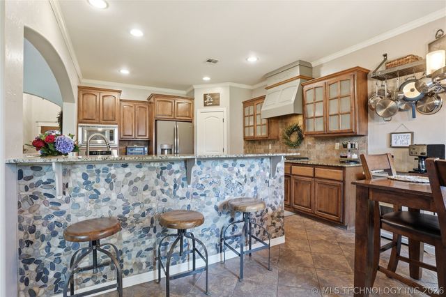 10305 E 94th Court North, Owasso, OK 74055