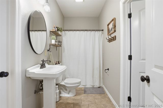 10305 E 94th Court North, Owasso, OK 74055