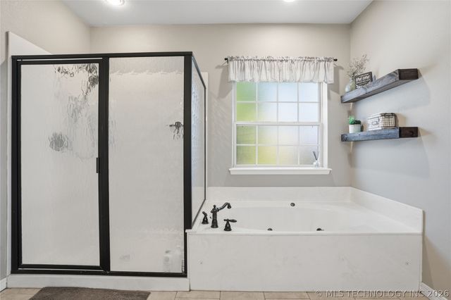 10305 E 94th Court North, Owasso, OK 74055