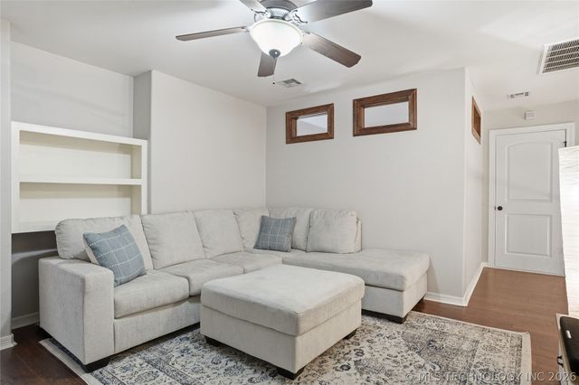 10305 E 94th Court North, Owasso, OK 74055