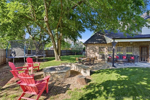 10305 E 94th Court North, Owasso, OK 74055