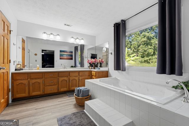 205 High Point Forest Drive, Covington, GA 30016