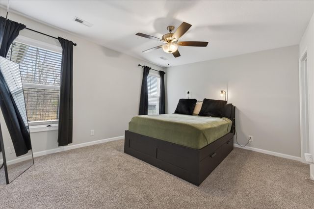 409 Hillside Dr, Clarksville, TN 37040