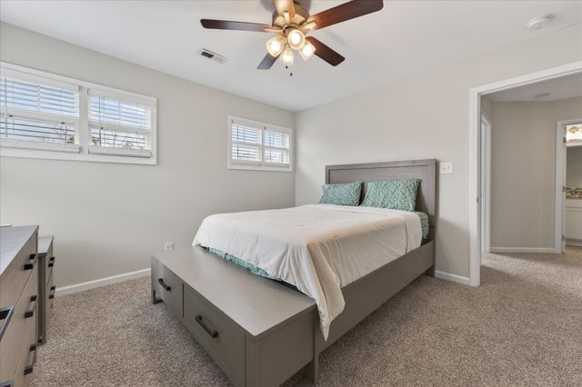 409 Hillside Dr, Clarksville, TN 37040