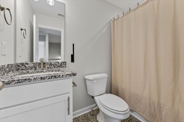 409 Hillside Dr, Clarksville, TN 37040