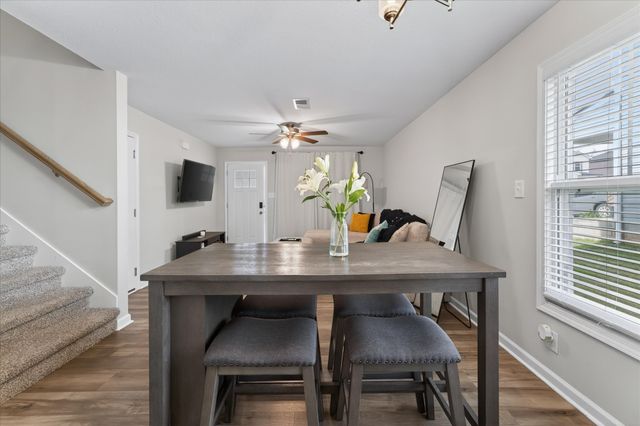 409 Hillside Dr, Clarksville, TN 37040