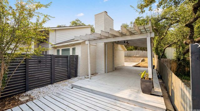 12111 Woodsrim, Live Oak, TX 78233