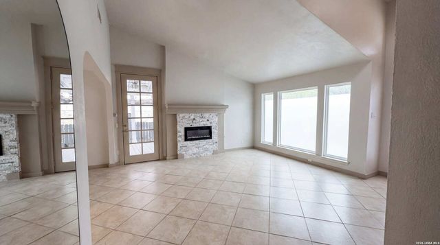 12111 Woodsrim, Live Oak, TX 78233