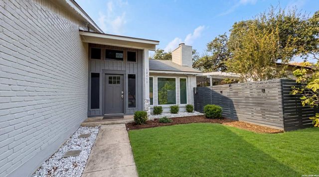 12111 Woodsrim, Live Oak, TX 78233